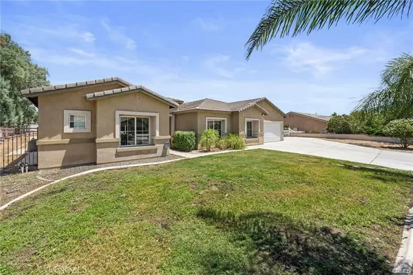Banning, CA 92220,1037 Charles ST