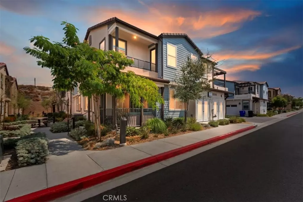 Fontana, CA 92336,15210 Horizon ST #2