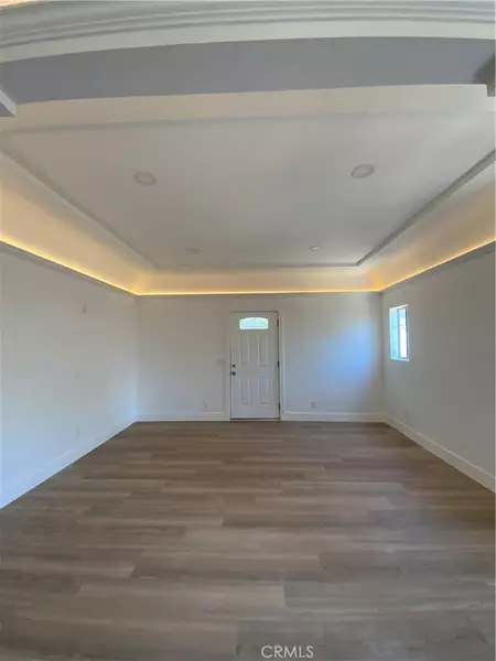 660 S Soto, Los Angeles, CA 90023