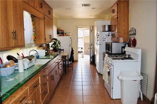 Rialto, CA 92376,2757 W Rialto AVE