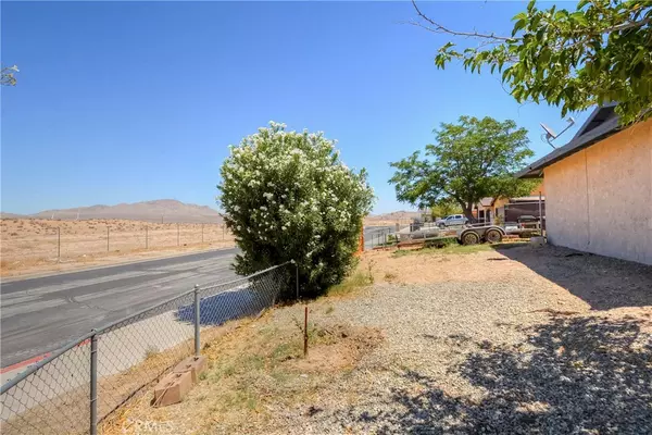 Victorville, CA 92395,15953 La Verida DR