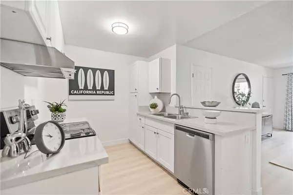 Lake Forest, CA 92630,23222 Orange AVE #7