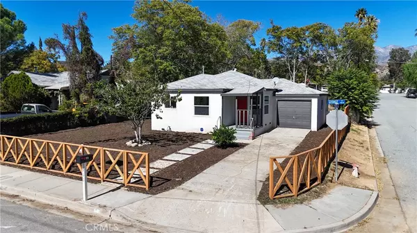 Banning, CA 92220,911 W George ST