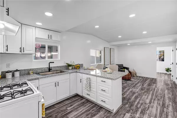 Torrance, CA 90501,23701 S Western Avenue #113