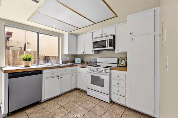Duarte, CA 91010,1386 3rd Street