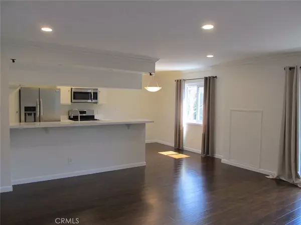 Los Angeles, CA 90068,2700 E Cahuenga BLVD #2207