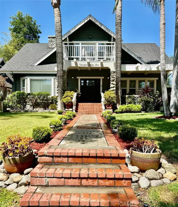 Pasadena, CA 91104,1955 N Los Robles AVE