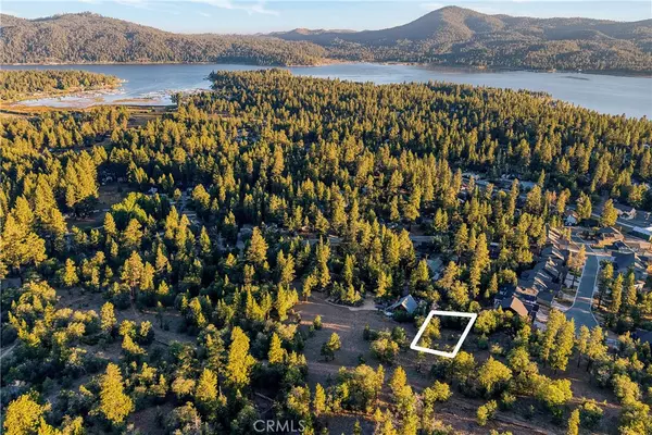 Big Bear Lake, CA 92315,40229 Beverly LN