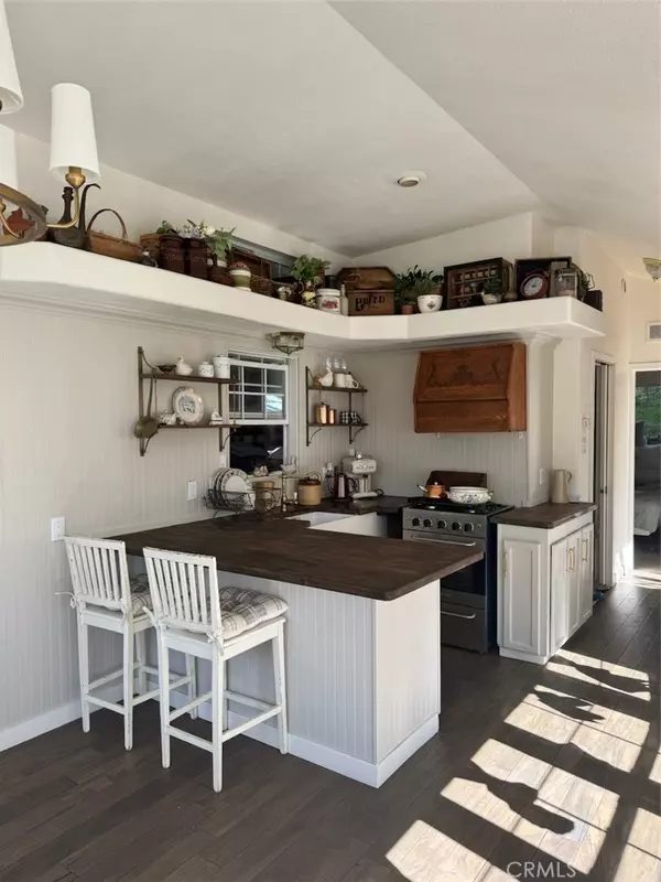 Azusa, CA 91702,24210 E East Fork RD #19