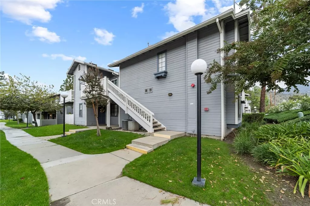 Azusa, CA 91702,202 Evergreen CT