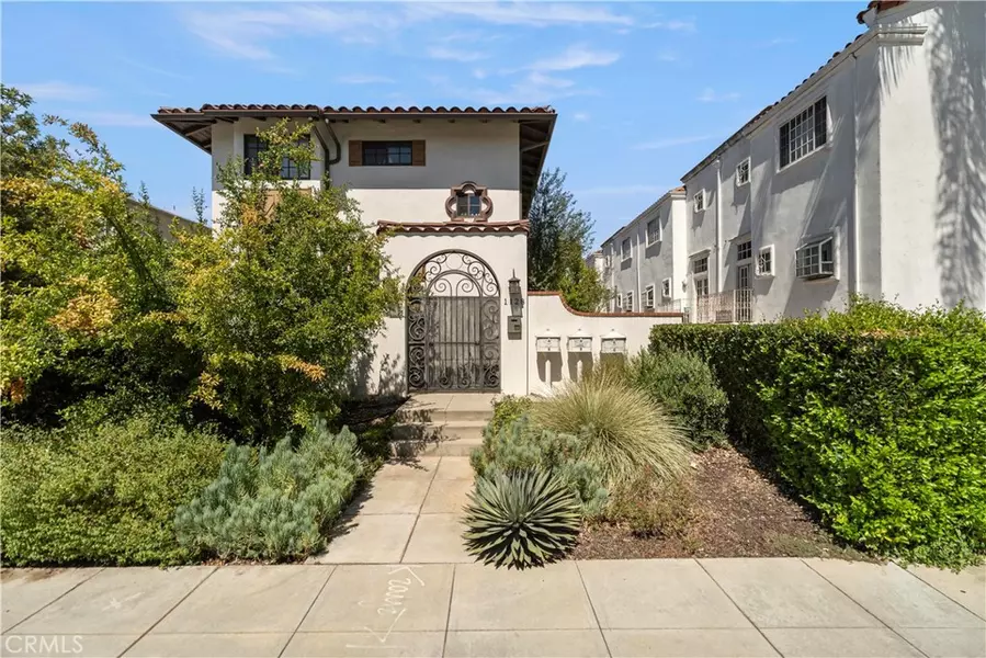 1128 Huntington DR #C, South Pasadena, CA 91030