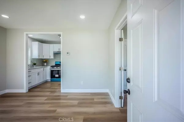 Colton, CA 92324,820 E G ST