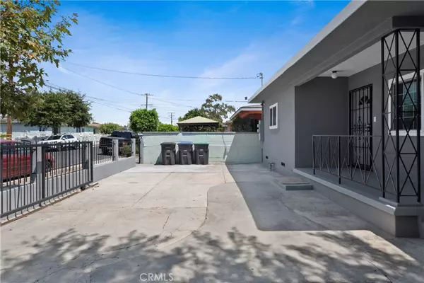 Inglewood, CA 90304,11004 Mansel AVE