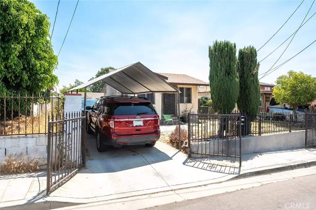 East Los Angeles, CA 90063,1008 Van Pelt AVE