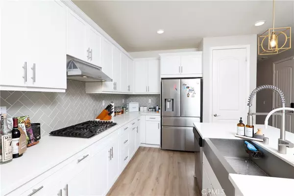 Corona, CA 92883,24560 Acadia DR