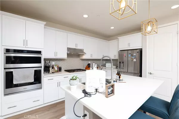 Corona, CA 92883,24560 Acadia DR