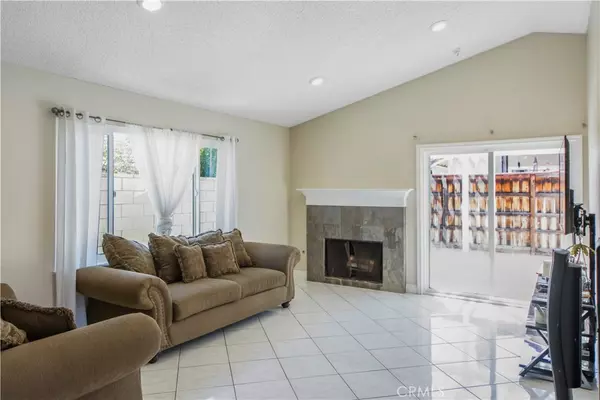 Colton, CA 92324,1399 Coral Tree RD