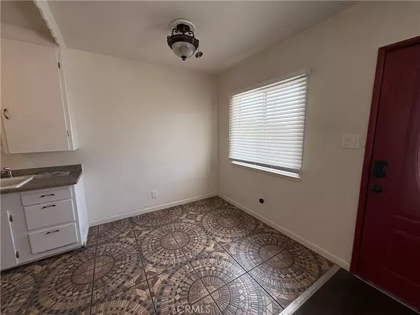 Fontana, CA 92335,15356 Merrill AVE #2A