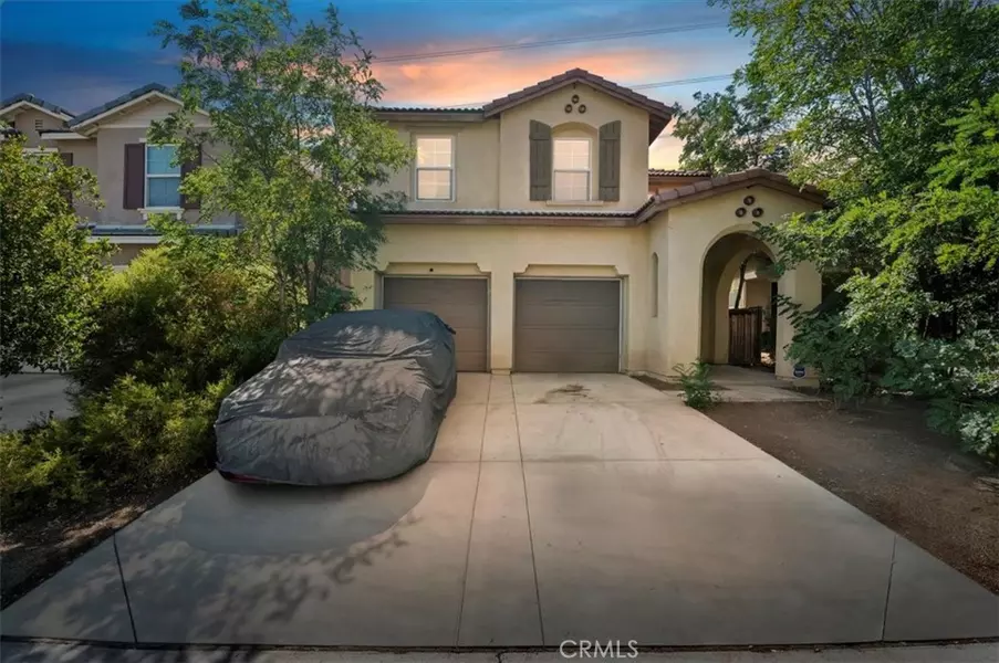 15165 Bluffside LN, Victorville, CA 92394