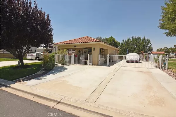 11620 Ridgemark RD, Apple Valley, CA 92308