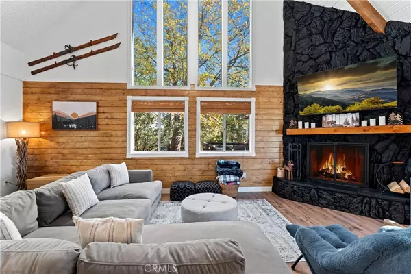 788 Crown DR, Lake Arrowhead, CA 92352