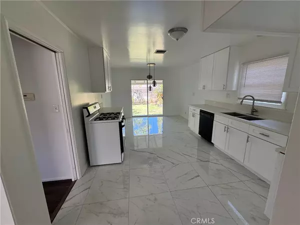 Woodland Hills, CA 91367,23247 Leonora DR