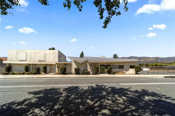 1749 E Route 66, Glendora, CA 91740