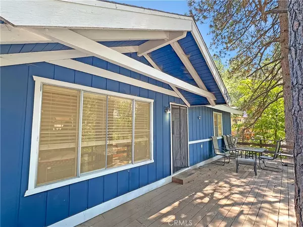 1993 Willow DR, Running Springs, CA 92382