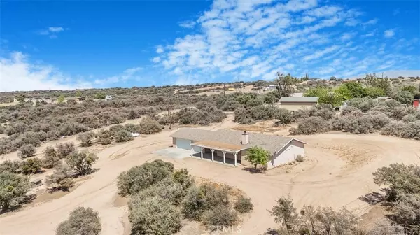 Oak Hills, CA 92344,11221 Omelveny RD