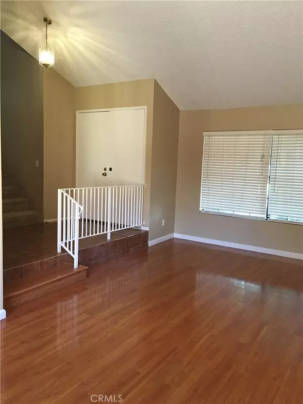 Fontana, CA 92336,17234 Walnut AVE
