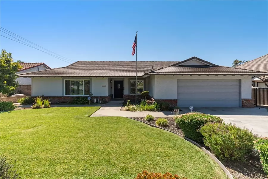 820 E Bennett AVE, Glendora, CA 91741