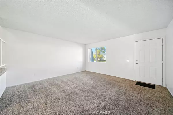 Grand Terrace, CA 92313,12420 Mount Vernon AVE #4B