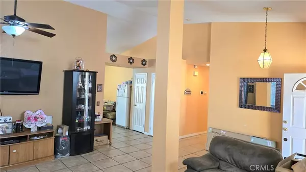Victorville, CA 92394,15227 Flagstaff ST