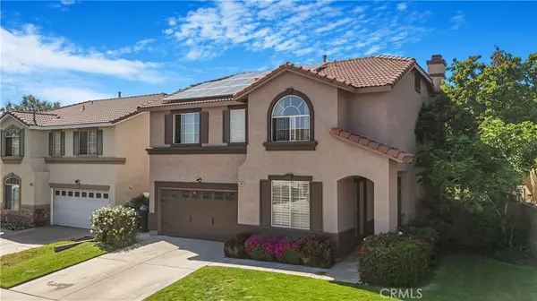 5794 Bay Hill LN, Fontana, CA 92336