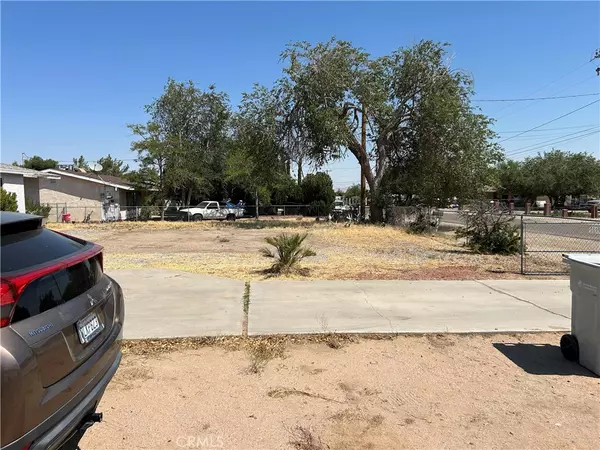 Hesperia, CA 92345,9922 Victor AVE