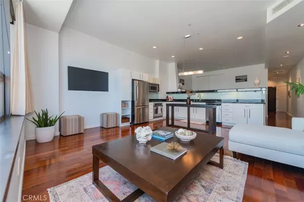 Los Angeles, CA 90017,1100 Wilshire BLVD #2805