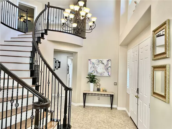 Riverside, CA 92508,8004 Palm View Ln