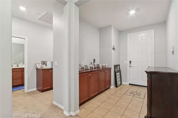 San Bernardino, CA 92407,3978 Scarlet Oak CT