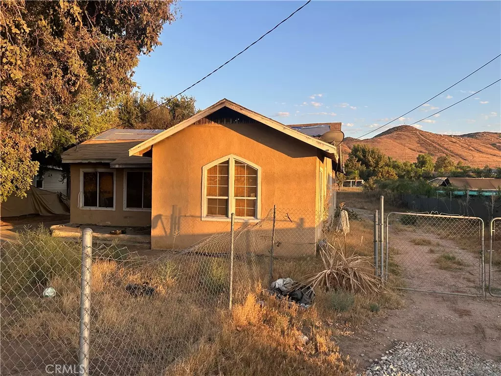 Jurupa Valley, CA 92509,7150 Jurupa RD