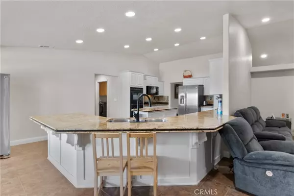 Oak Hills, CA 92344,12210 Larch ST