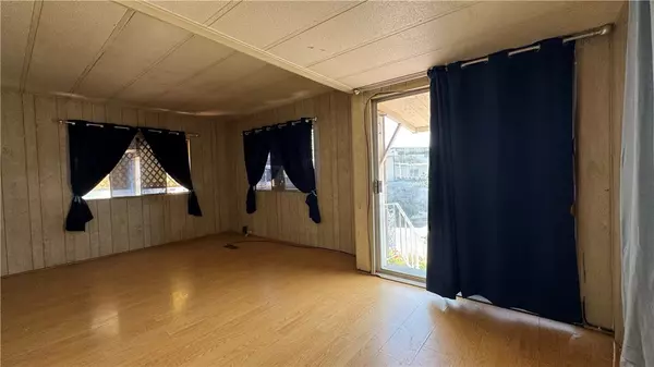 Glendora, CA 91740,337 W Route 66