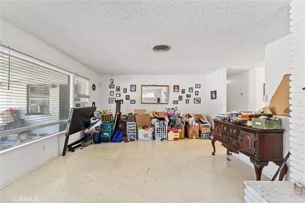 San Bernardino, CA 92404,3034 Belle ST