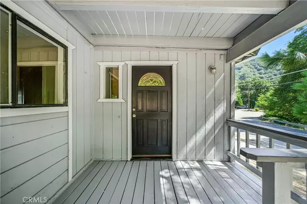 Crestline, CA 92325,450 Dart Canyon RD