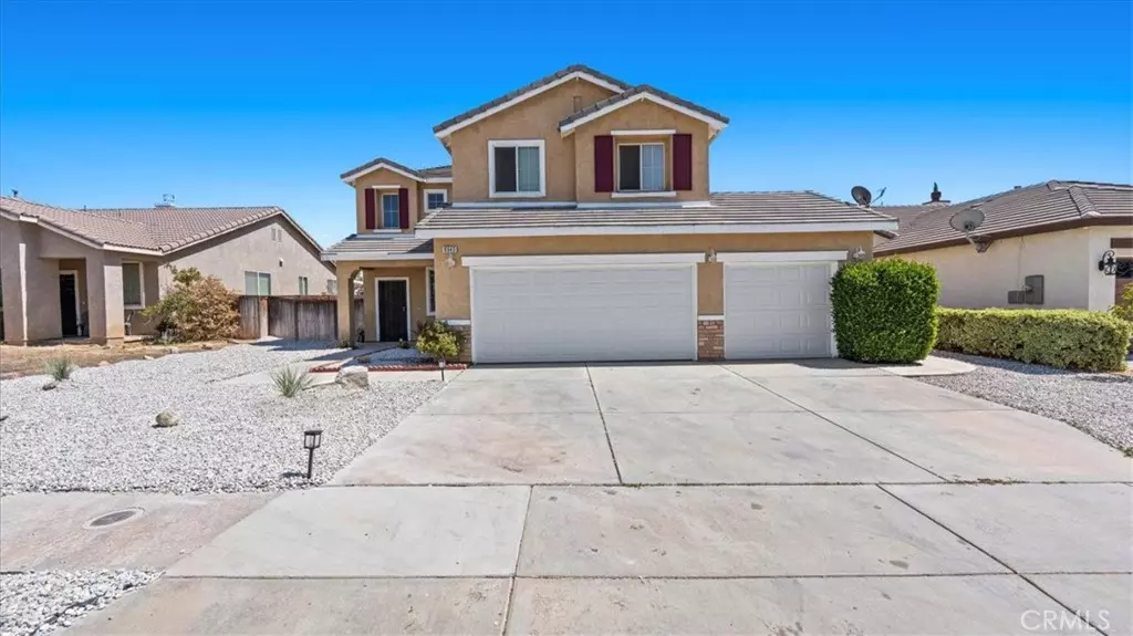 8943 Hydrangea AVE, Hesperia, CA 92344
