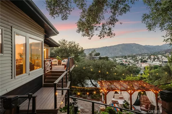 9570 Amoret DR, Tujunga, CA 91042