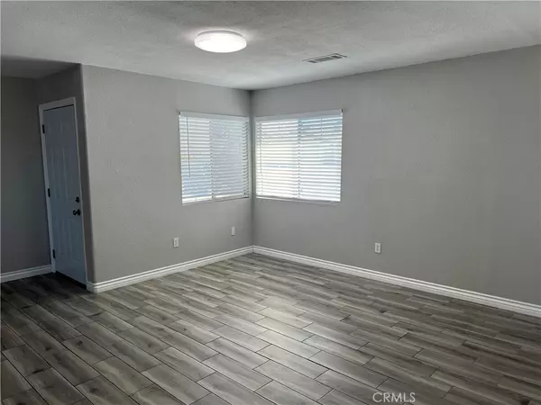Apple Valley, CA 92308,12397 Kiowa RD