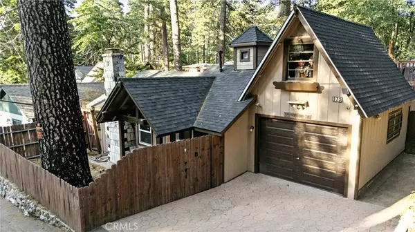 Crestline, CA 92325,373 Redwood LN