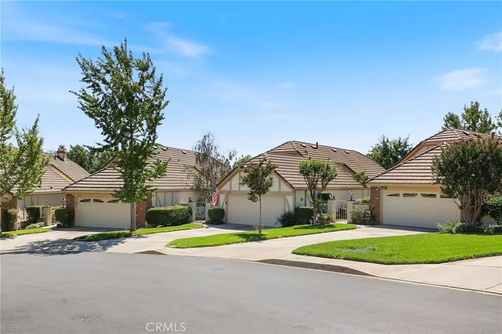 Upland, CA 91784,2183 Paris CIR