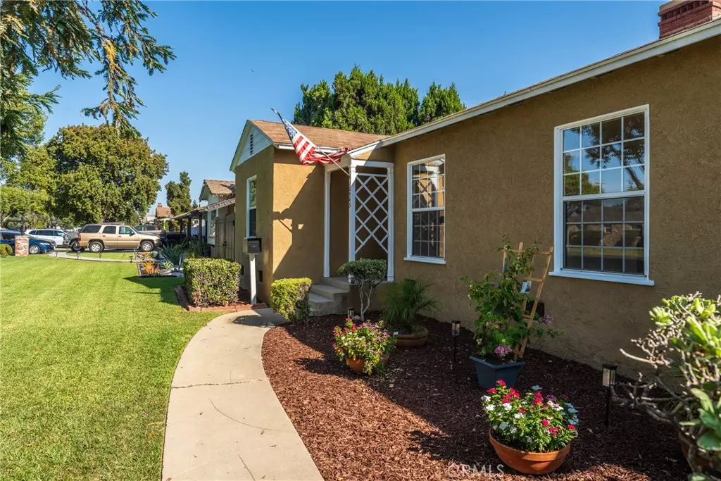 Whittier, CA 90606,10943 Loch Lomond DR
