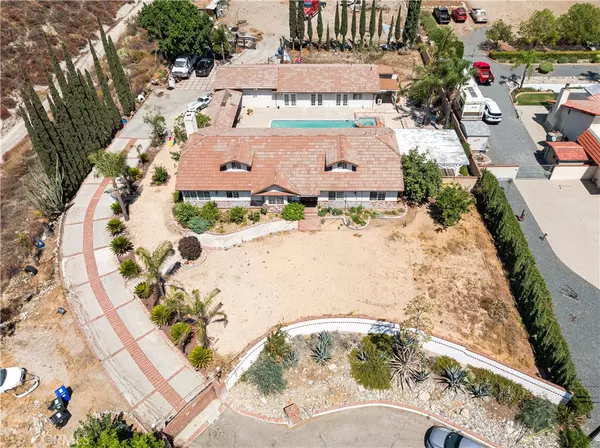 Devore, CA 92407,18330 Grandview AVE